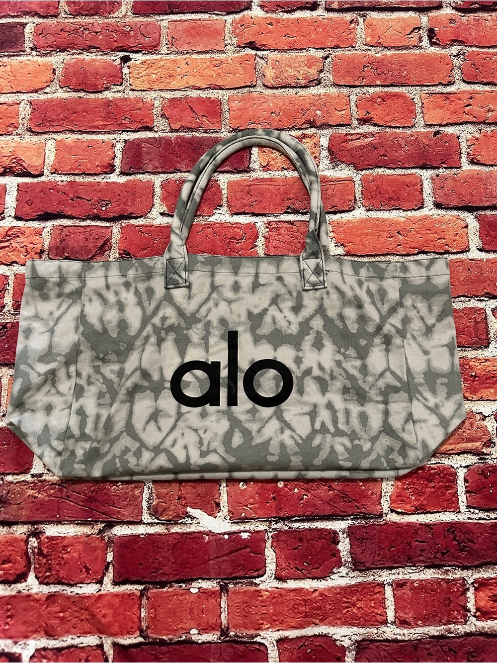 ALO Yoga Gray Tie-Dye Canvas Tote
